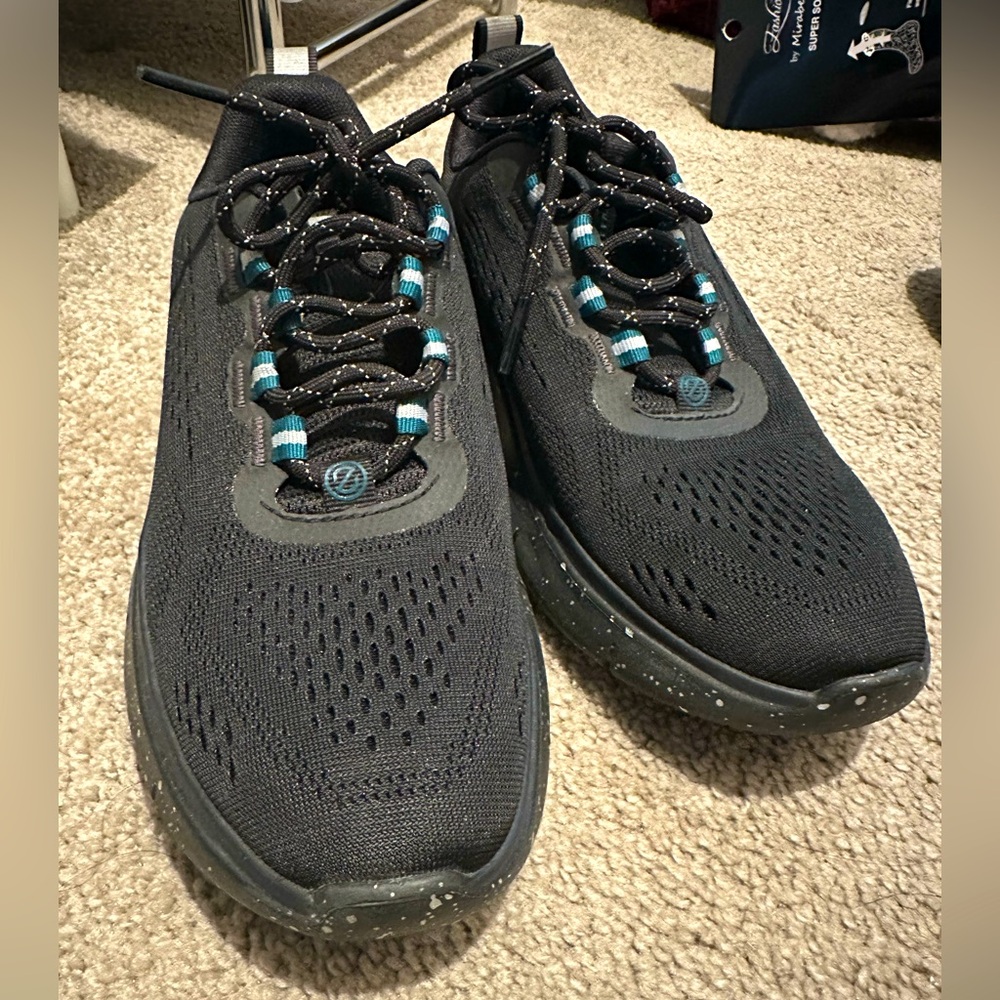 Cole Haan women sneakers. Sole in tact. Fairly used.